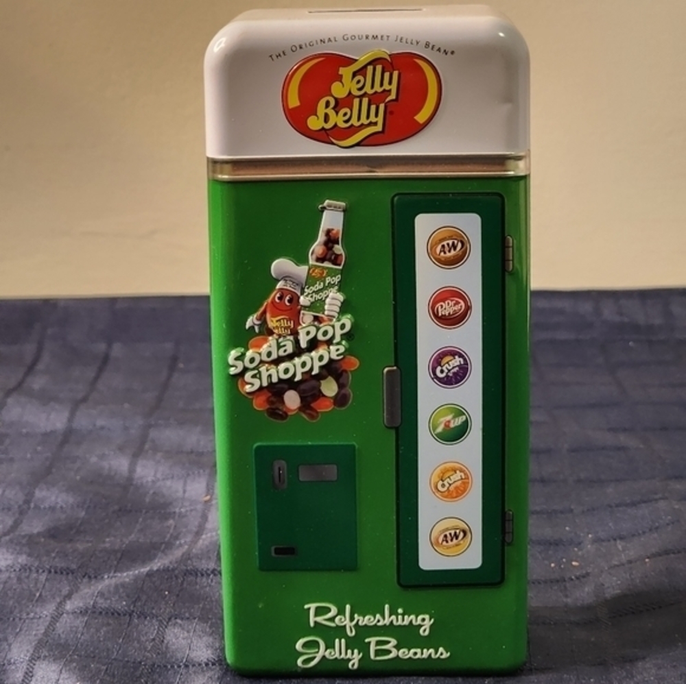 Jelly Belly Soda Pop Shoppe‎ 2009 Embossed Collectible Bank Vending Machine Tin